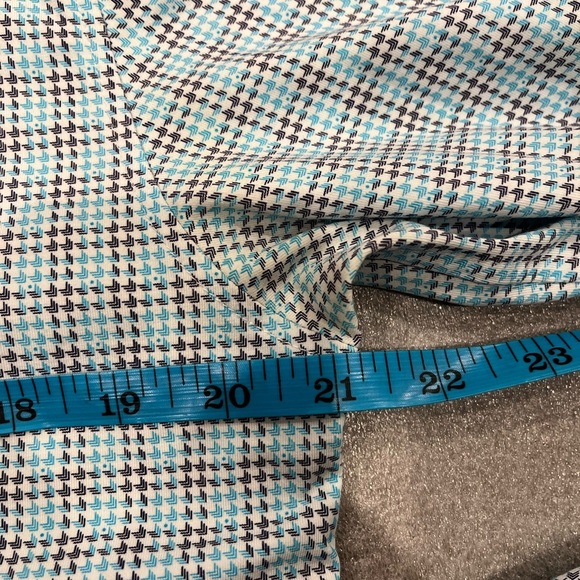Men's Checkered Shirt - Picture 5 of 8